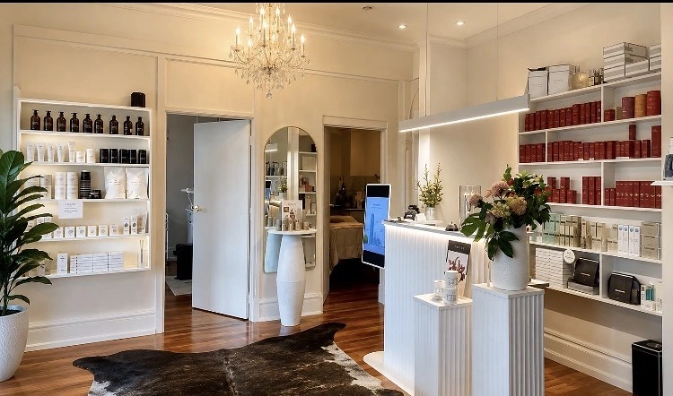 Current reception area at Vershashi Beauty Lounge